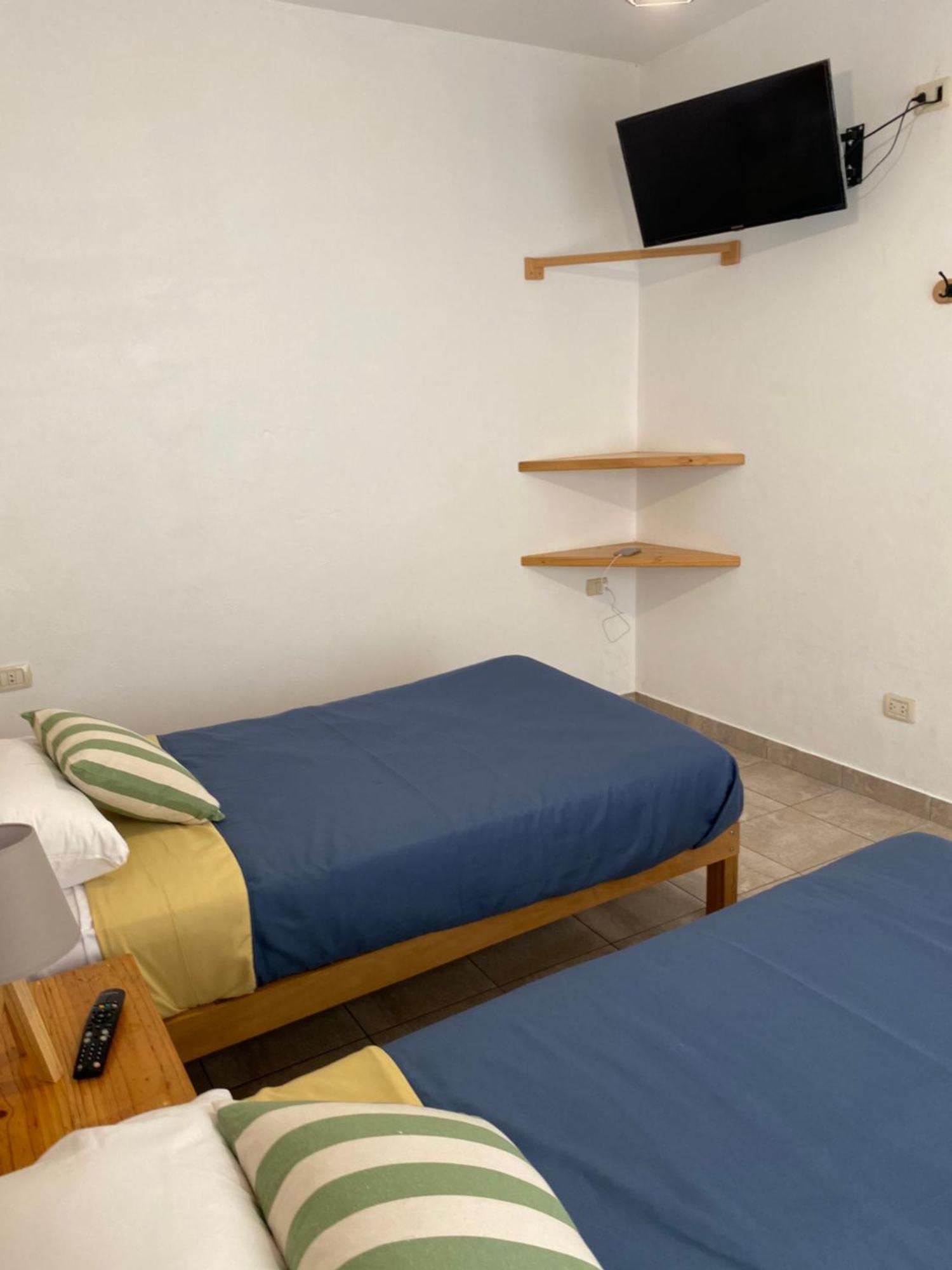 Ravenala Paracas Hostel Kültér fotó